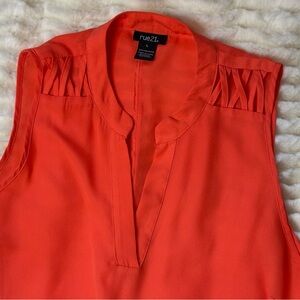 Rue21 Flowing Coral Peach Sleeveless V-Neck  Cut-Out Design Blouse Size L GUC